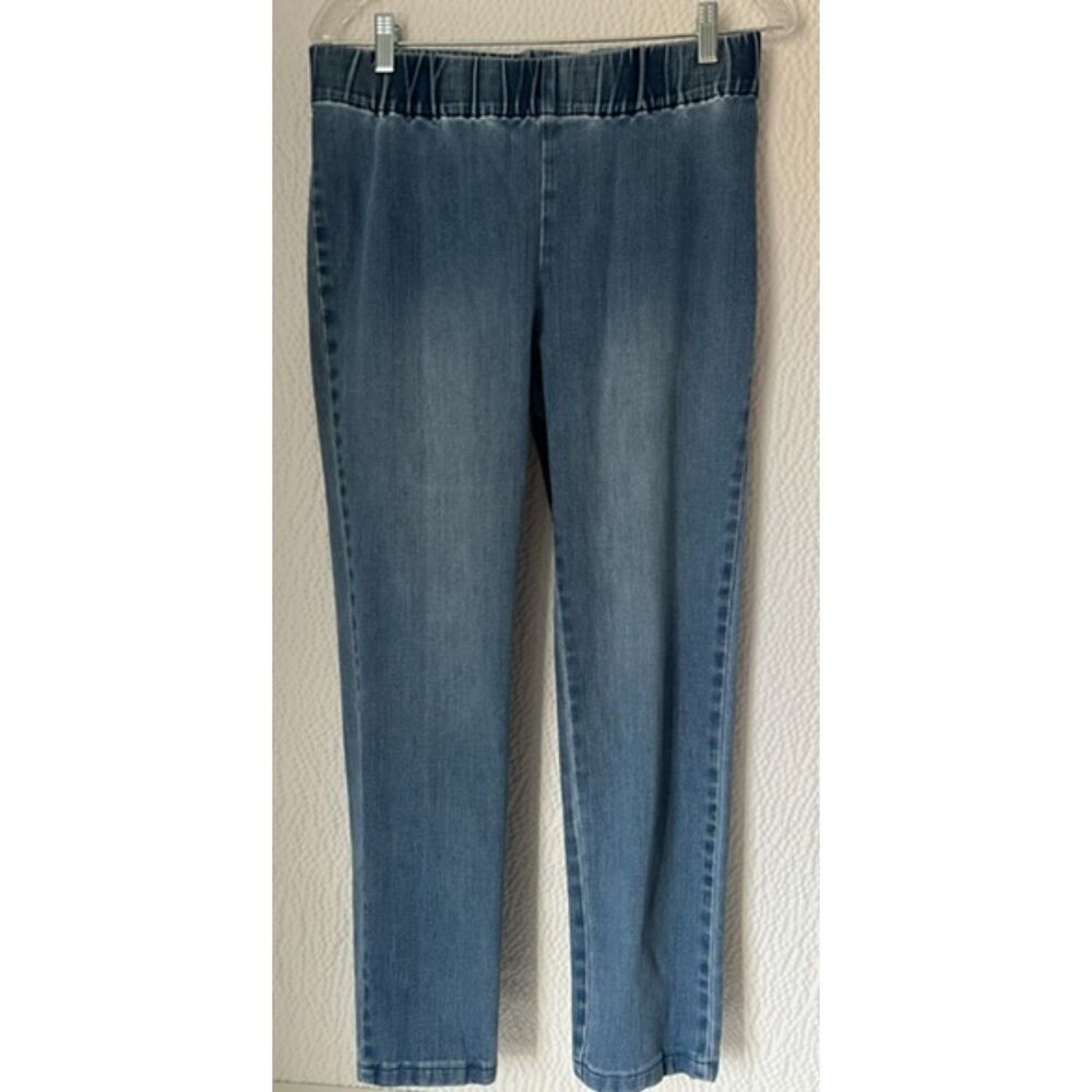 Soft Surroundings Light Wash Pull On Metro Leggings. Size M.